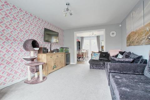 17 Avocet Close, Hornsea, HU18 1LG