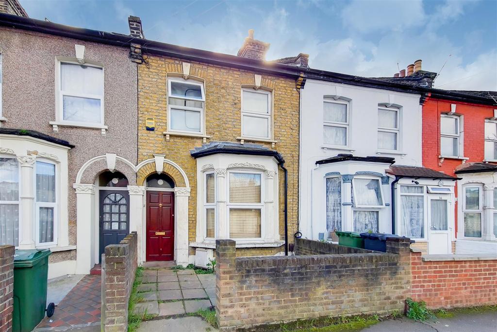 nutfield-road-leyton-3-bed-terraced-house-600-000