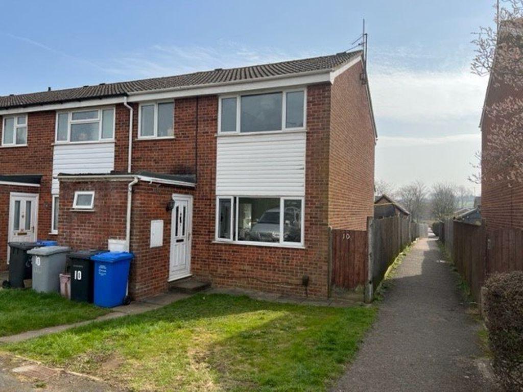 Hawkins Close Rothwell 3 bed apartment £895 pcm (£207 pw)