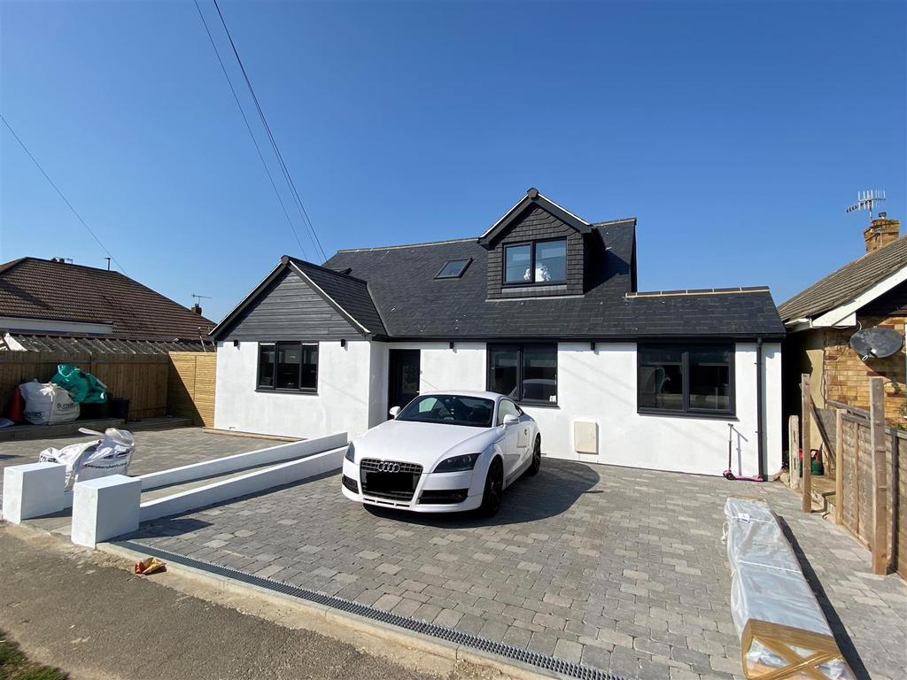 Capel Avenue, Peacehaven 5 bed detached house £750,000