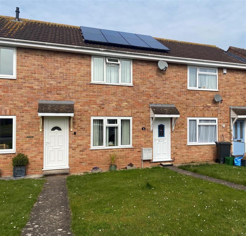 Calvados Road, Taunton 2 bed terraced house £800 pcm (£185 pw)