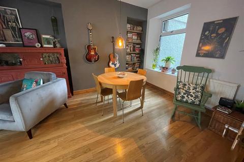 41 Bryn Road, Llanelli, SA15 2LN