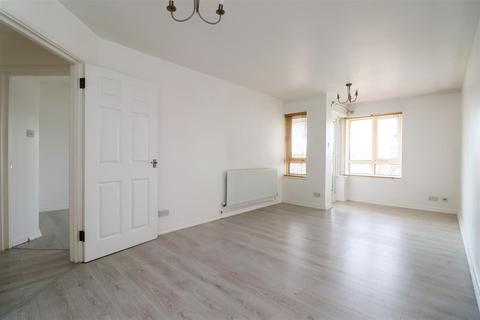 27 Bartholomew Way, Horsham, RH12 5JL