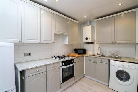 27 Bartholomew Way, Horsham, RH12 5JL