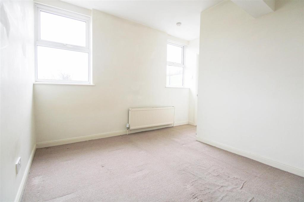 The Esplanade, Rochester 2 bed apartment £240,000