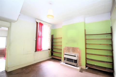 120 Bramley Close, London, E17 6EG