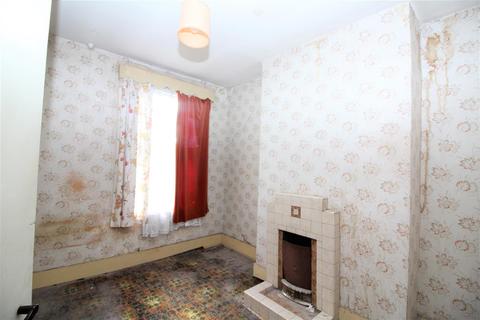 120 Bramley Close, London, E17 6EG