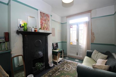 24 Springfield Road, Walthamstow, London, E17 8DB