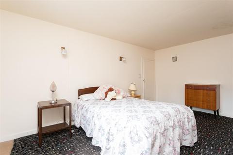 83 Willoughby Street, Muthill, Crieff, PH5 2AE