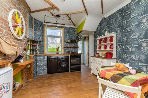 58 Albion Hill, Brighton, BN2 9NW