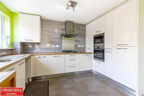 12 Borders Crescent, Loughton, IG10 3FP