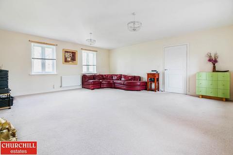 12 Borders Crescent, Loughton, IG10 3FP