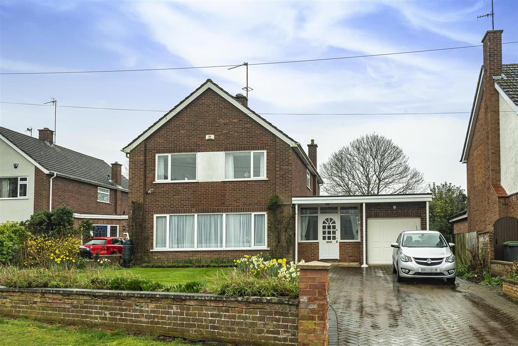 Grange Lane, Bromham, Bedford 4 bed detached house £595,000