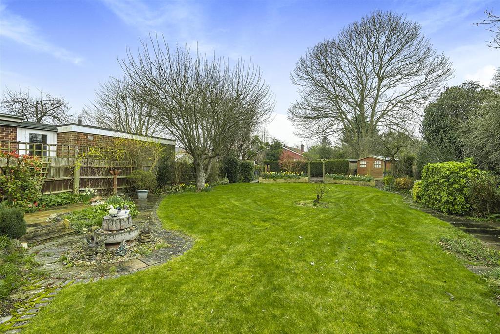 Grange Lane, Bromham, Bedford 4 bed detached house £595,000