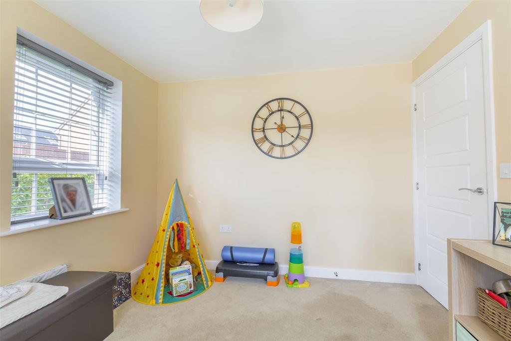 Dining room/playroom
