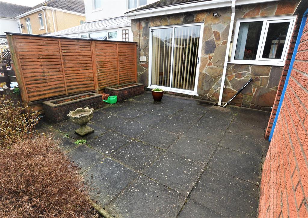 Patio1.JPG