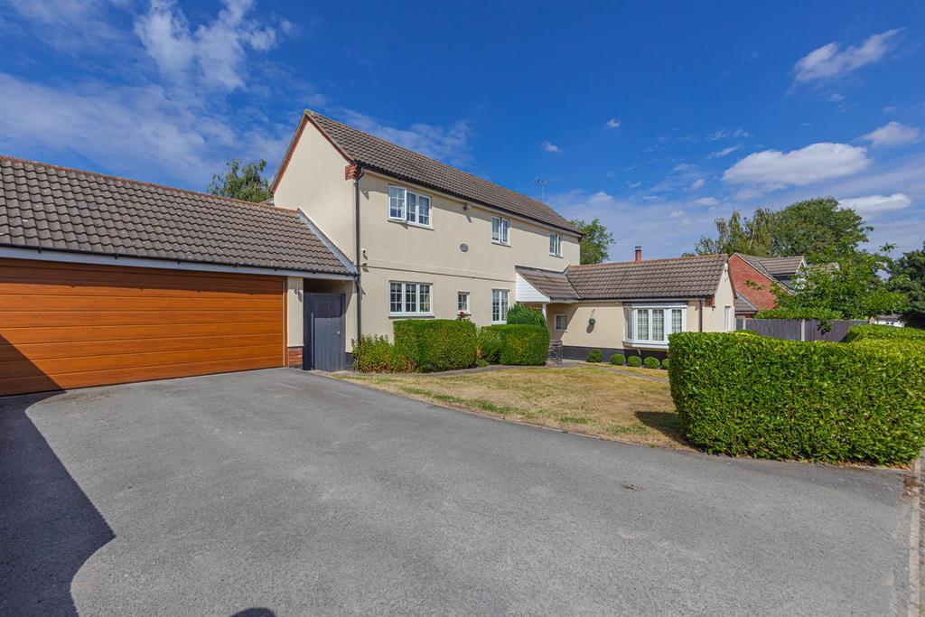 Park Lane, Stoneygate 4 bed detached house £675,000