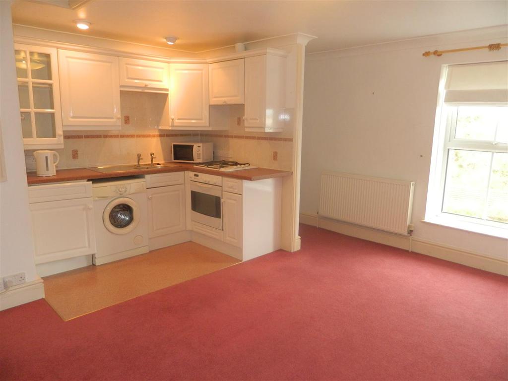Dartmouth, Church Road, Dartmouth 1 bed apartment £750 pcm (£173 pw)