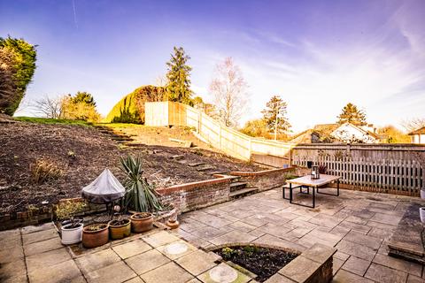 April Cottage Dunsomer Hill, North Moreton, Didcot, OX11 9AR