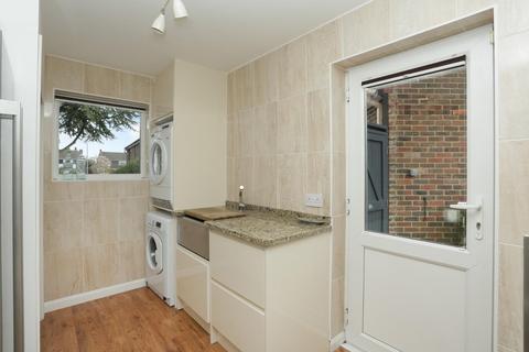 2 Gothic Close, Walmer, Deal, CT14 7TS