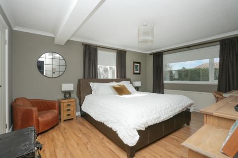 2 Gothic Close, Walmer, Deal, CT14 7TS