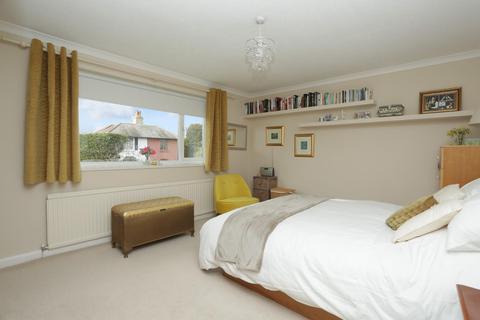2 Gothic Close, Walmer, Deal, CT14 7TS