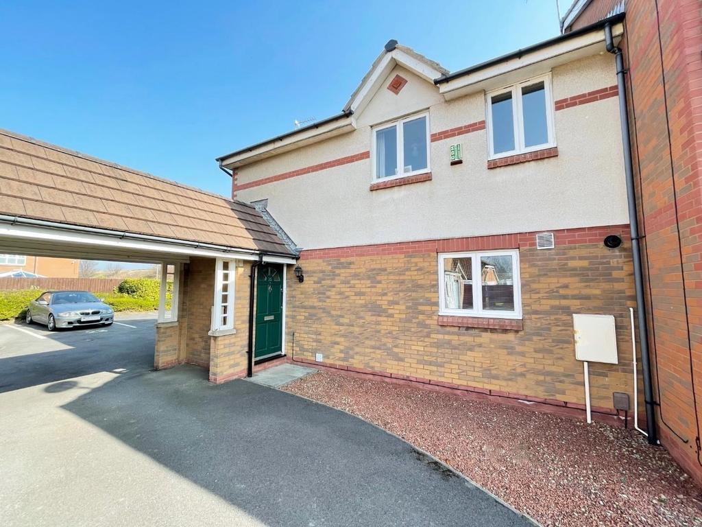 Close, Bakers Mead, Hartlepool 3 bed end of terrace house
