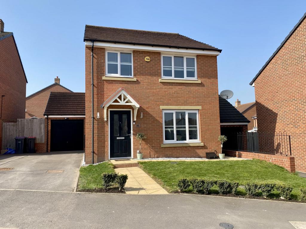 Abraham Drive, St. Telford, TF2 4 bed detached house £310,000