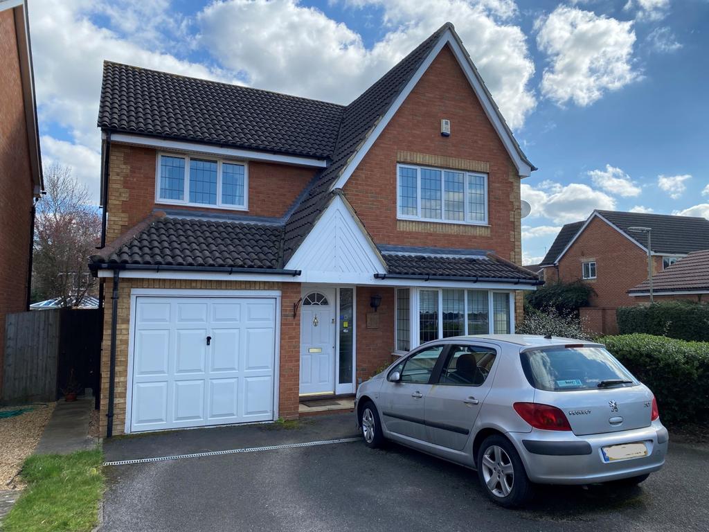 Boshers Gardens, Egham, Surrey, TW20 4 bed detached house £715,000