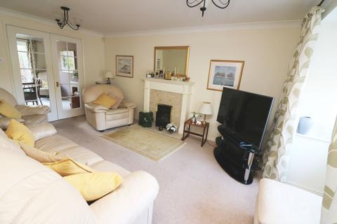 33 Boshers Gardens, Egham, TW20 9NZ