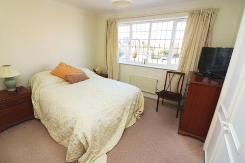 33 Boshers Gardens, Egham, TW20 9NZ