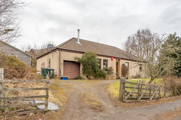 Bridge Of Cally PH10 3 bed detached house £260,000