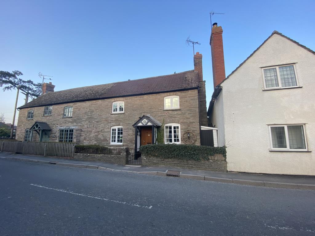 Eardisley, Herefordshire, HR3 2 bed cottage for sale £270,000