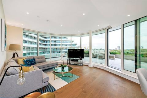 3 bedroom apartment to rent, Altissima House, 340 Queenstown Road, London, SW11