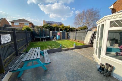 40 Bowthorpe Close, Northampton, NN3 3EJ