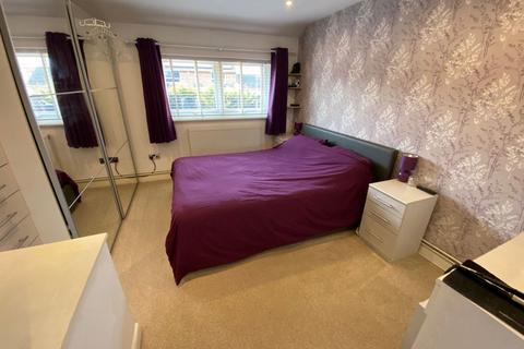 40 Bowthorpe Close, Northampton, NN3 3EJ