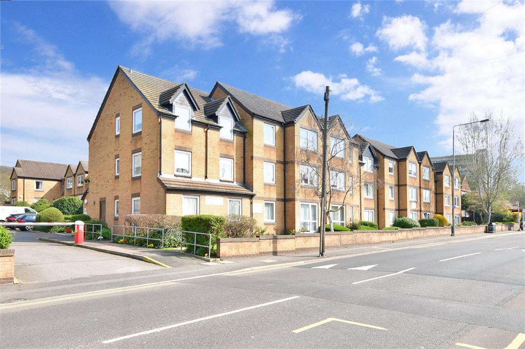 Kings Head Hill, Chingford 1 bed flat for sale £125,000