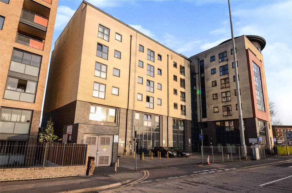 St. Albans Road, Watford... 1 bed apartment £215,000