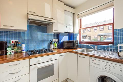 74 Buxton Street, London, E1 5AT
