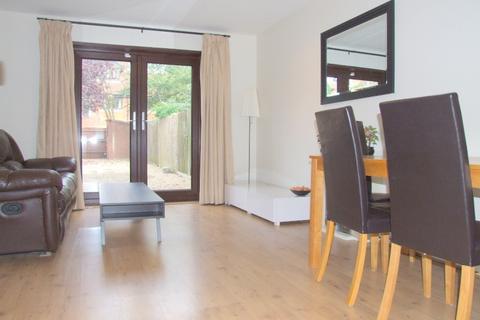 68 Weavers Close, Isleworth, TW7 6ET