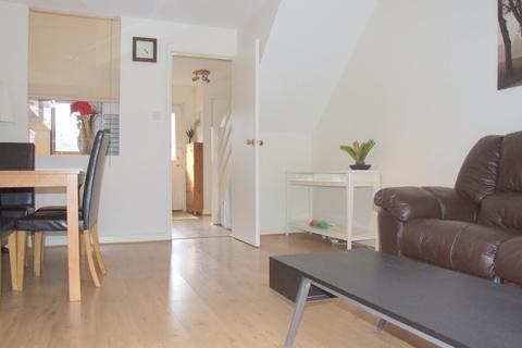 68 Weavers Close, Isleworth, TW7 6ET