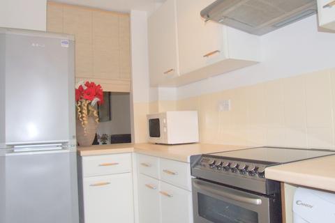 68 Weavers Close, Isleworth, TW7 6ET
