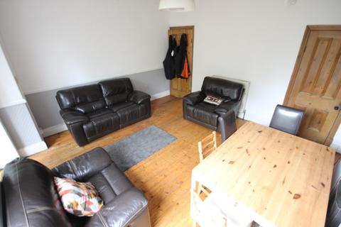 125 Cross Flatts Grove, Beeston, Leeds, LS11 7BN