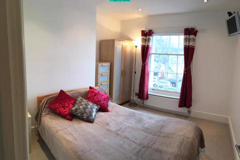 1 bedroom flat to rent, East Cliff, Dover, CT16 1LU