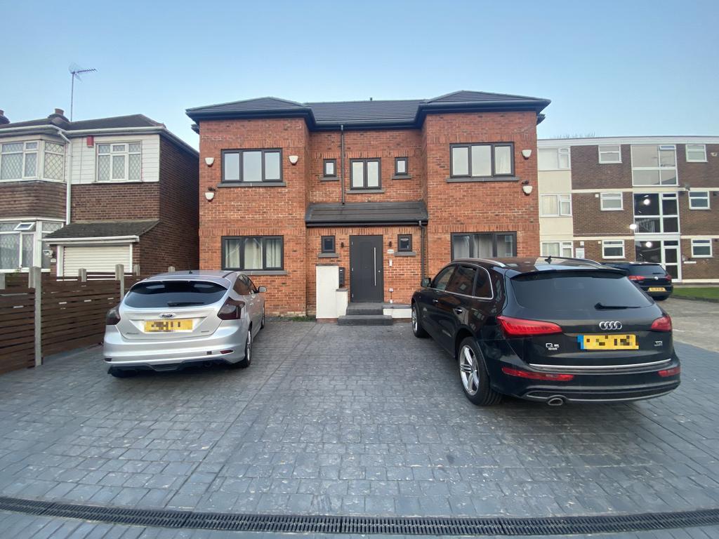 Sewardstone Road, Chingford, E4 2 bed flat £1,550 pcm (£358 pw)