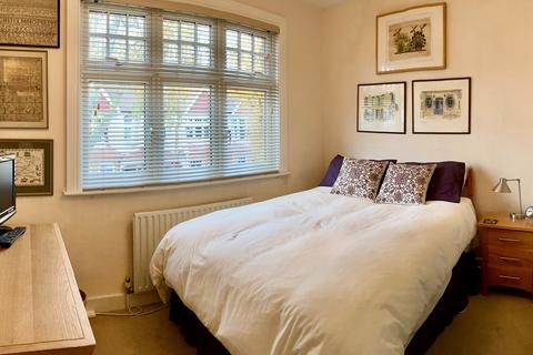 3a Julien Road, London, W5 4XA