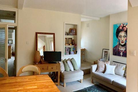 3a Julien Road, London, W5 4XA