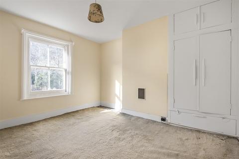 119 Lion Lane, Haslemere, GU27 1JL