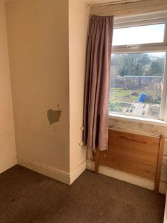 12 Abbey Street, Kidwelly, SA17 4TP