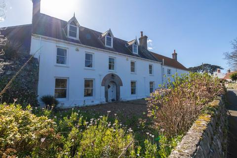 6 bedroom detached house for sale, Rue De L'Arquet, St. Saviour, Guernsey